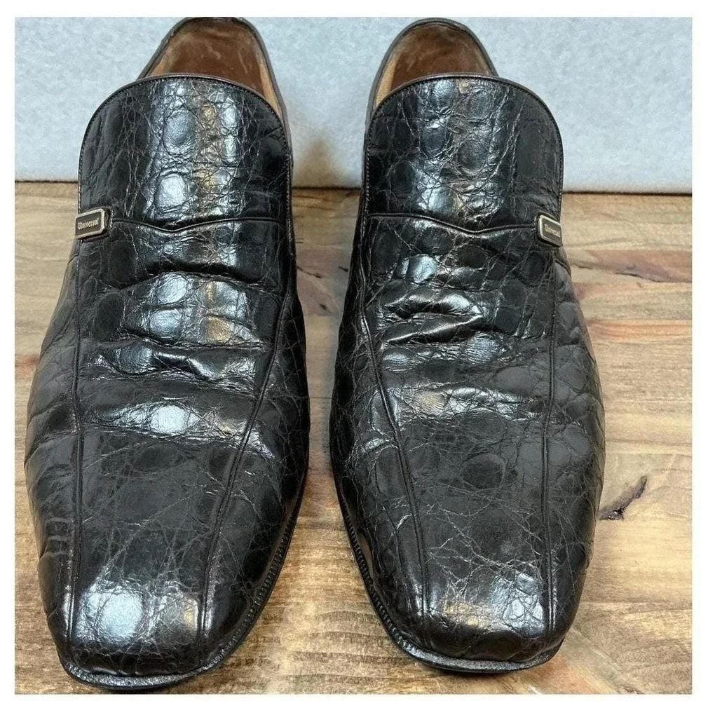 Universal Dk Brown Crocodile Embossed Leather SlipOn Loafers with MetalLabel 9.5